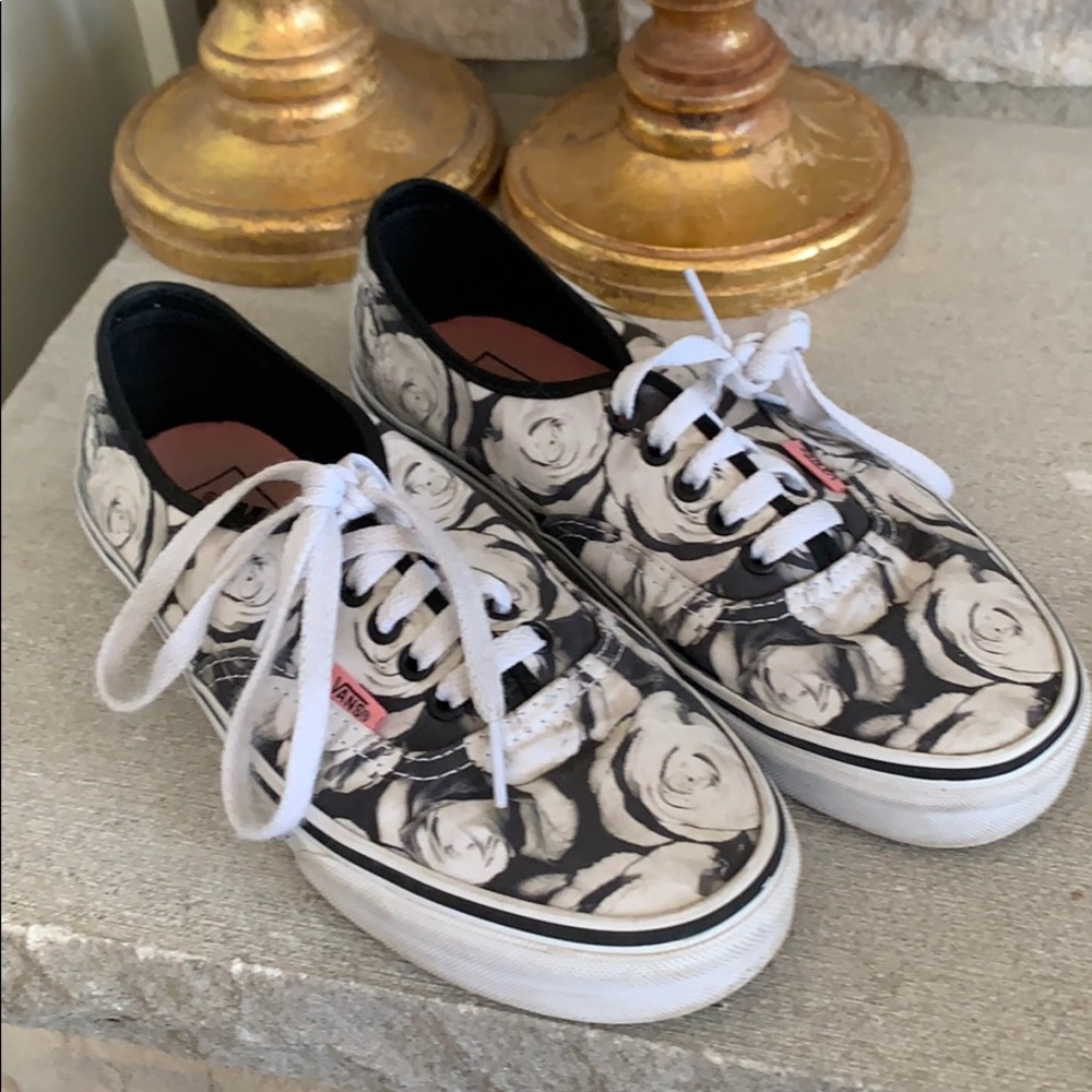 Rose floral vans women’s 8